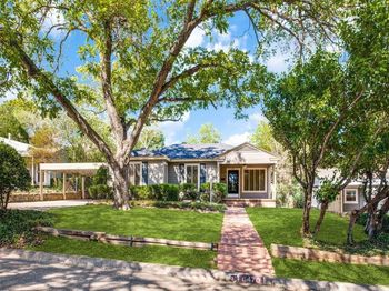 6470  Lindell Avenue 