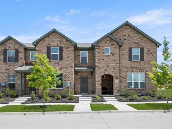 247  Wagon Spoke Way  18, Fort Worth Texas 76120