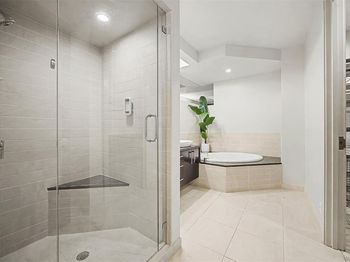 2600 W 7th Street 