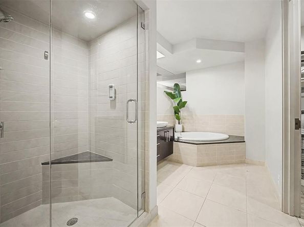 2600 W 7th Street  1505, Fort Worth Texas 76107