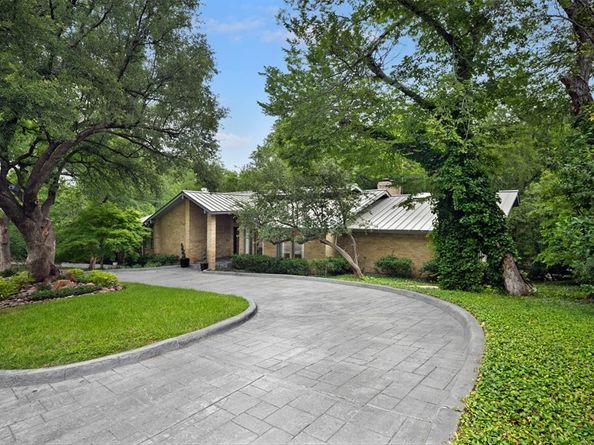 2005  Indian Creek Drive , Westover Hills Texas 76107