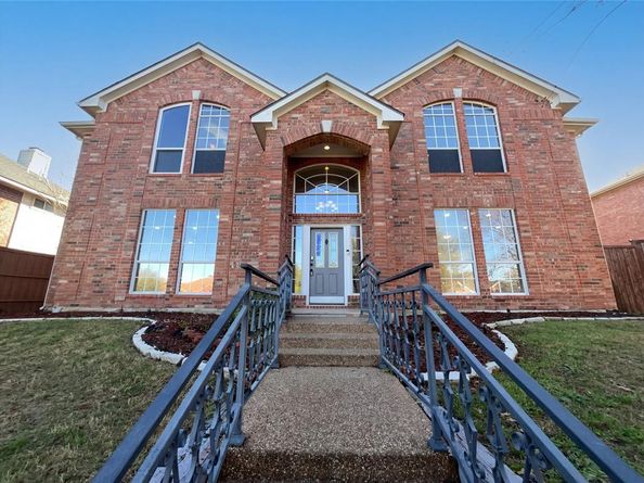 2406  Manchester Drive , Carrollton Texas 75006