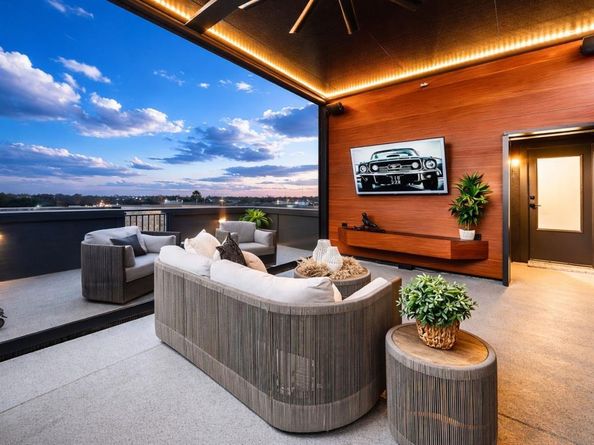 2651  Carmelita Street , Dallas Texas 75212