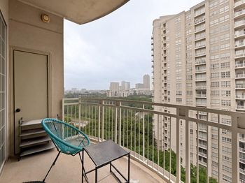 3225  Turtle Creek Boulevard 