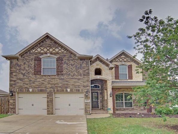 6132  Falls Lake Road , Fort Worth Texas 76179