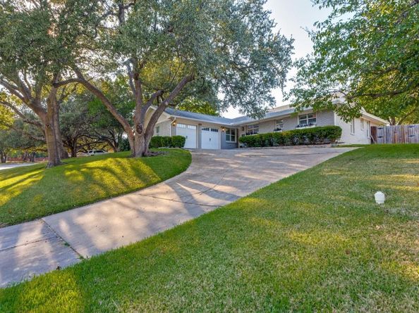 1912  Dakar Road E, Fort Worth Texas 76116