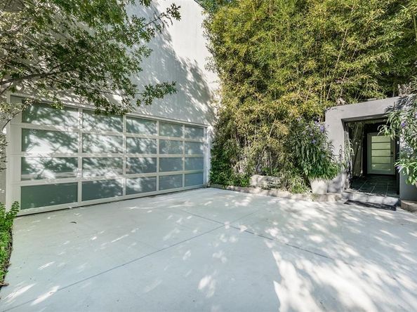 10406  Crestover Drive , Dallas Texas 75229