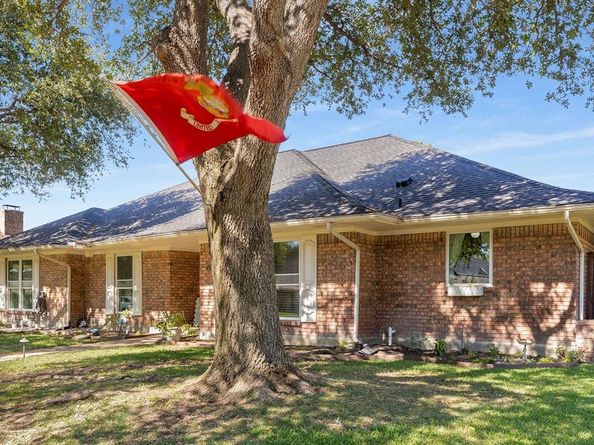 1008  Nottingham Drive , Carrollton Texas 75007