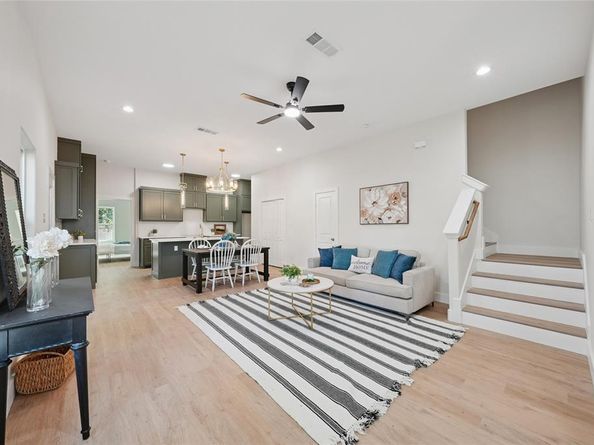 828  Stamps Avenue , Fort Worth Texas 76114