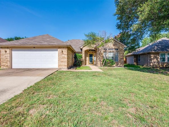 7413  Emerywood Lane , Fort Worth Texas 76137