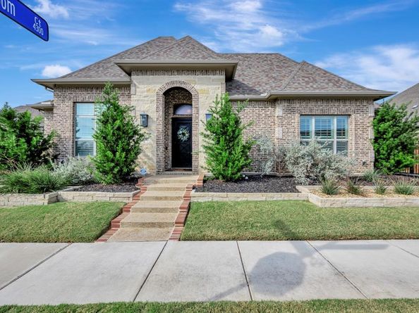 1201  White Squall Trail , Arlington Texas 76005