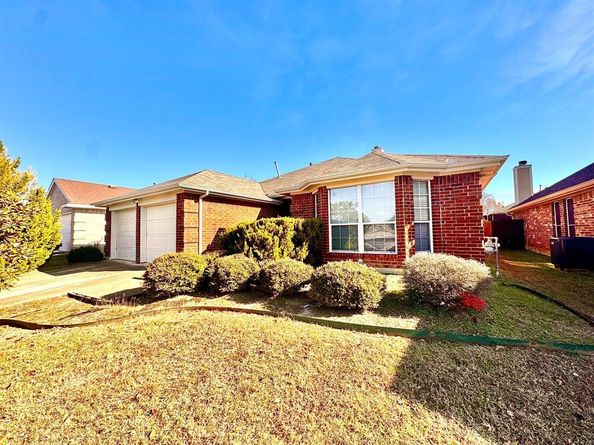 2844  Goldfinch Drive , Mesquite Texas 75181