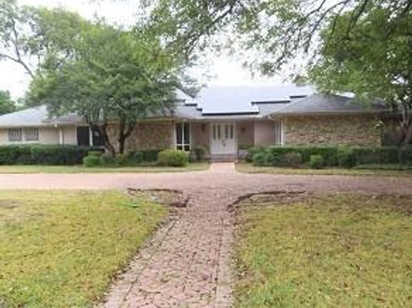 14214  Edgecrest Drive , Dallas Texas 75254