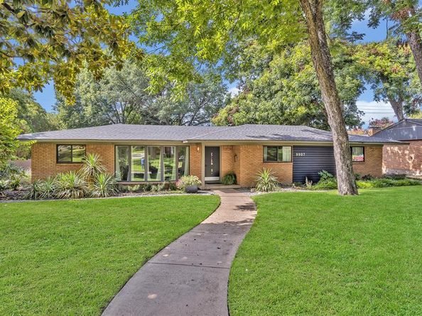 9907  Woodgrove Drive , Dallas Texas 75218