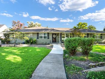 807  Clearwater Drive 