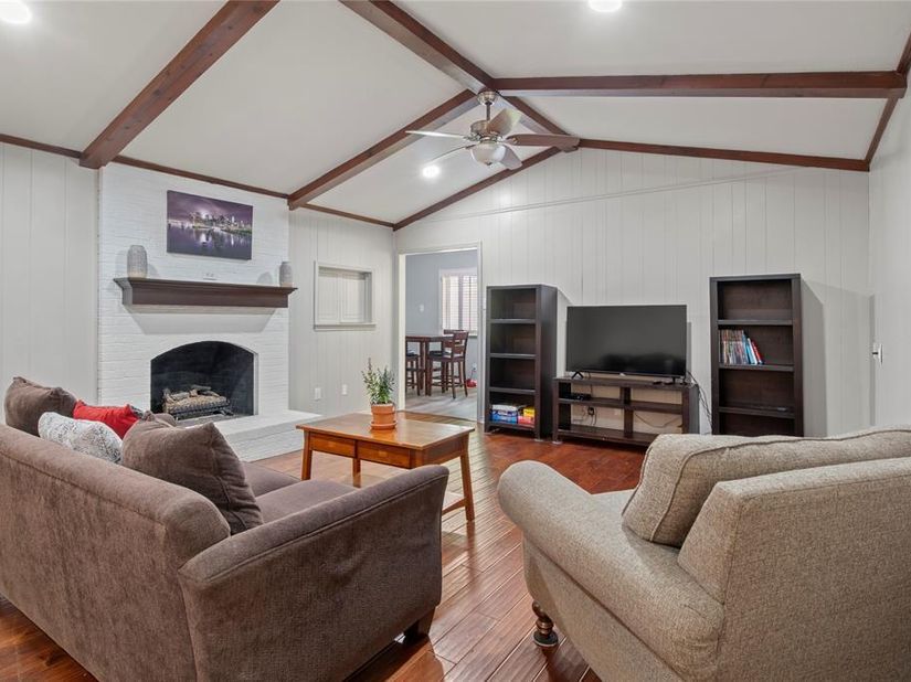 1506  Lexington Drive , Garland Texas 75041