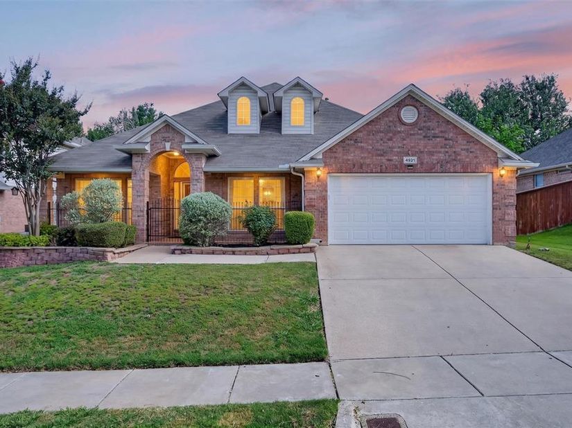 4821  Diamond Trace Trail , Fort Worth Texas 76244
