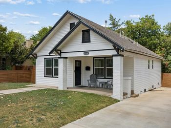 1008 S Oak Cliff Boulevard 