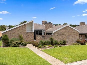 16833  Davenport Court 