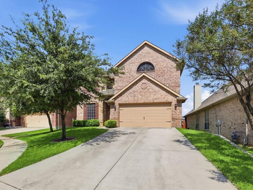 1905  Fountain Meadows Drive , Euless Texas 76039