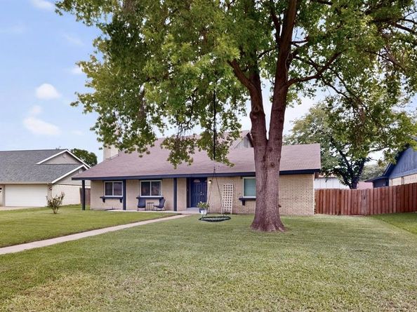 13  Grant Circle , Richardson Texas 75081