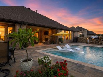 8113  Cocobolo Drive 