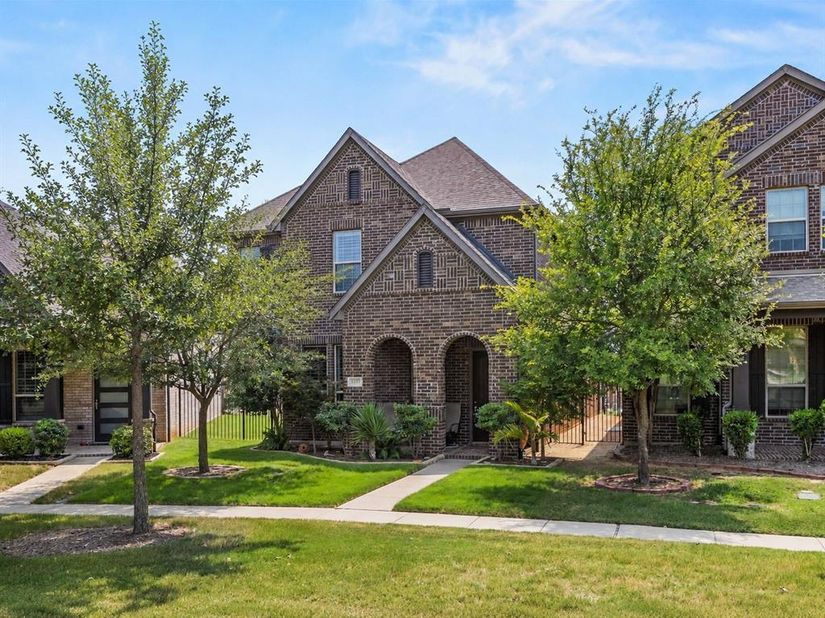 1325  Bailey Lane , Allen Texas 75013