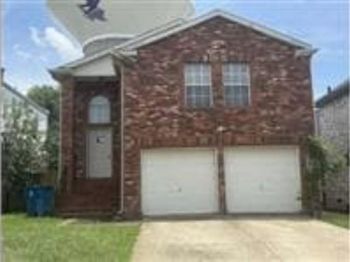 1416  Drake Lane 