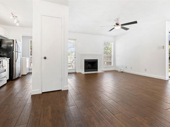5981  Arapaho Road  1607, Dallas Texas 75248