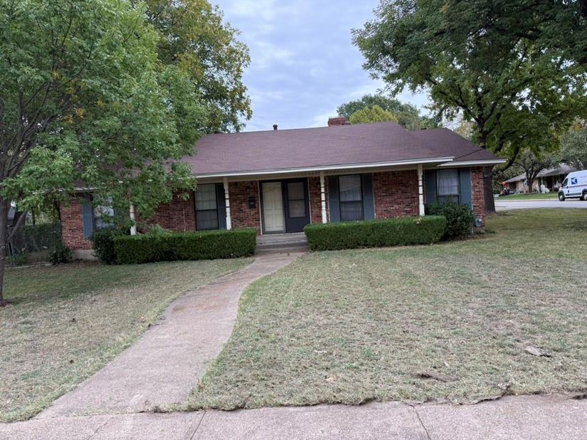 4029  Shady Hollow Lane , Dallas Texas 75233