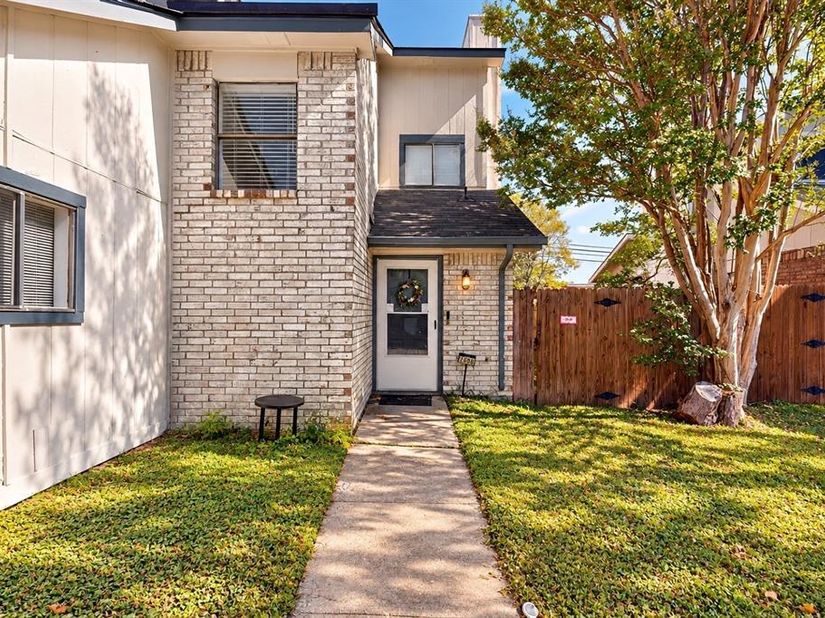 2608  Isbella Drive , Grand Prairie Texas 75052