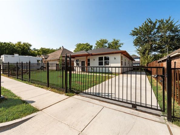 921  Bessie Street , Fort Worth Texas 76104