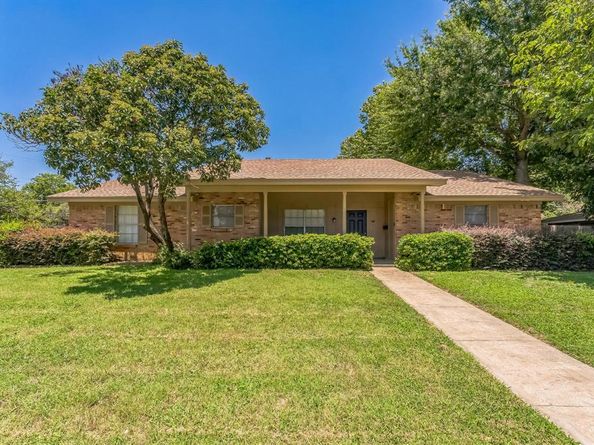 7301  Laurie Drive , Fort Worth Texas 76112