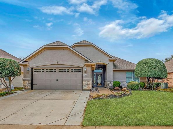 9621  Pinewood  , Denton Texas 76207
