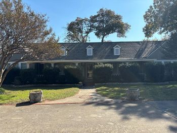1216  Los Altos Lane 