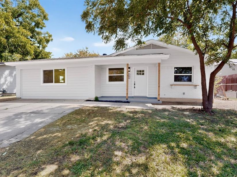 4841  Eastover Avenue , Fort Worth Texas 76119