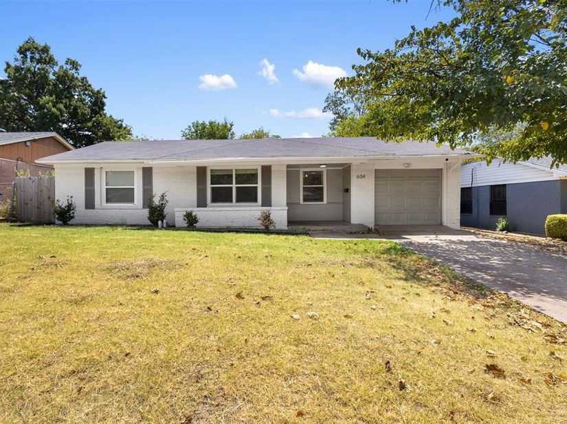 634  Midvale Drive , Dallas Texas 75232