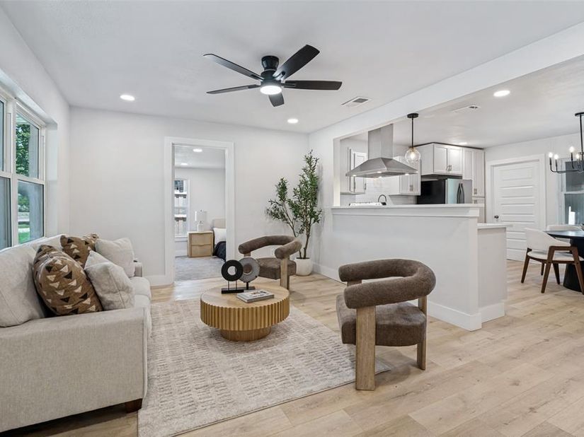 2012  Millie Drive , Mesquite Texas 75149