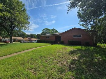 212 N Longacre Lane 