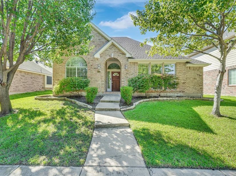 3833  Windward Drive , The Colony Texas 75056