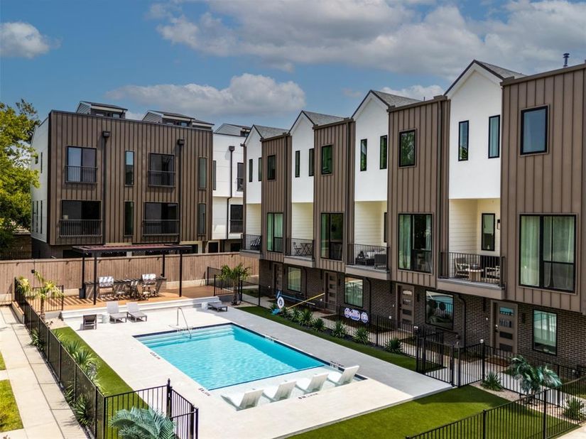 4517  Munger Avenue  103, Dallas Texas 75204