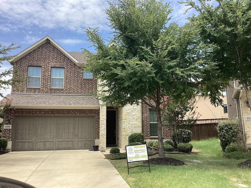 2209  Madison  , Carrollton Texas 75010