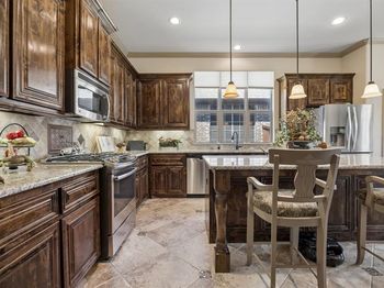 586  Bordeaux Drive 