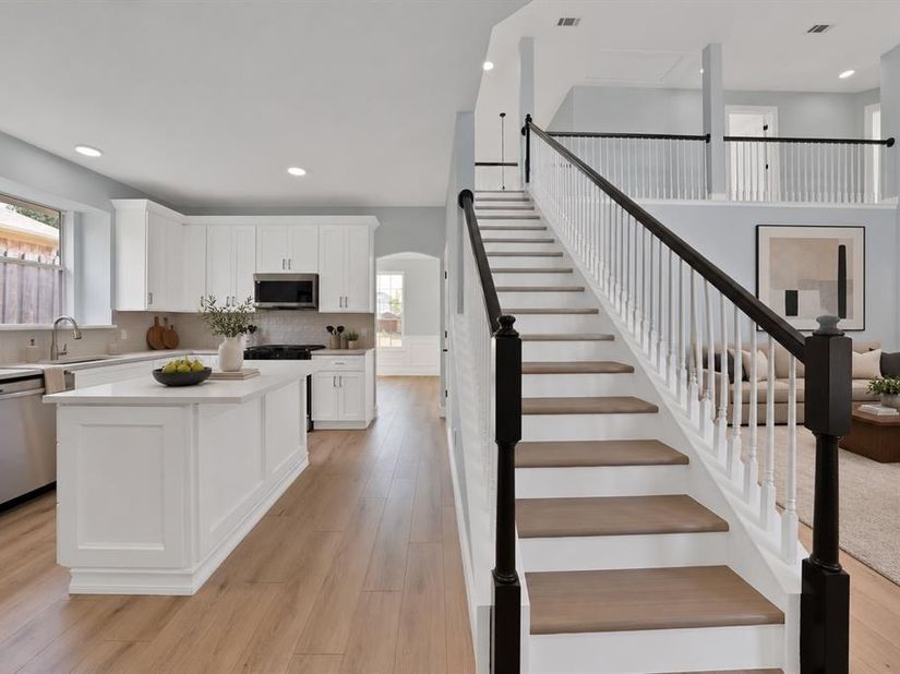 1225  Donegal Lane , Garland Texas 75044