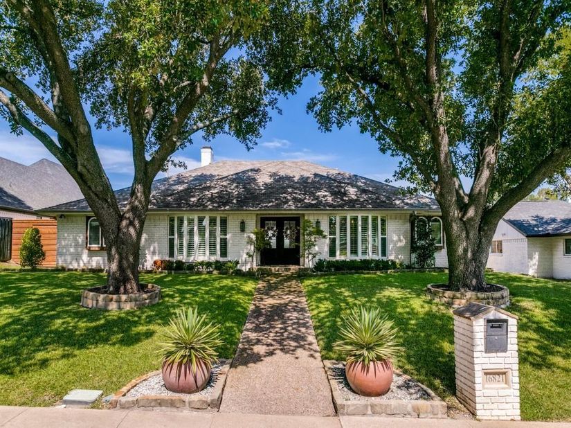 16821  Park Hill Drive , Dallas Texas 75248