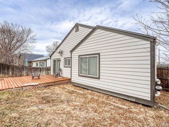 18946 E 22nd Place, Aurora CO 80011