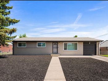 12445 E 6th Place
