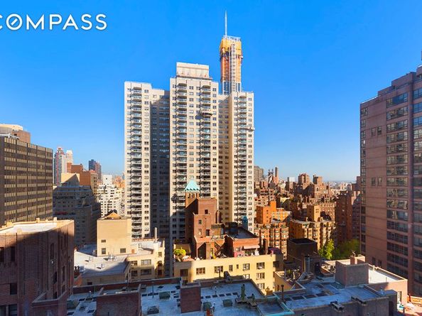 400 East 54th Street 24E, New York NY 10022