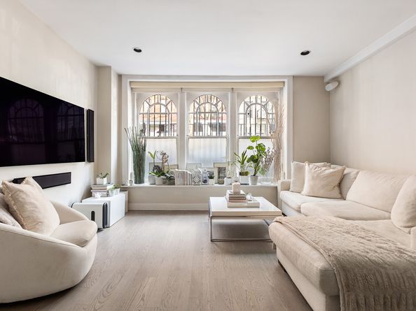 220 East 5th Street 2, New York NY 10003