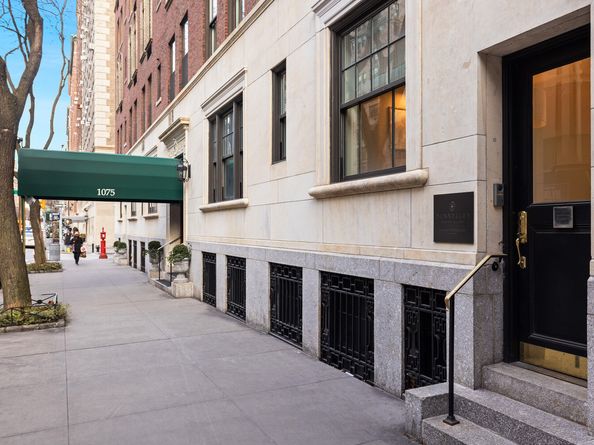 1075 Park Avenue 1C, New York NY 10128